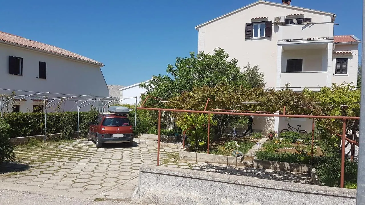 Apartments Tatjana 파그 0*,  크로아티아